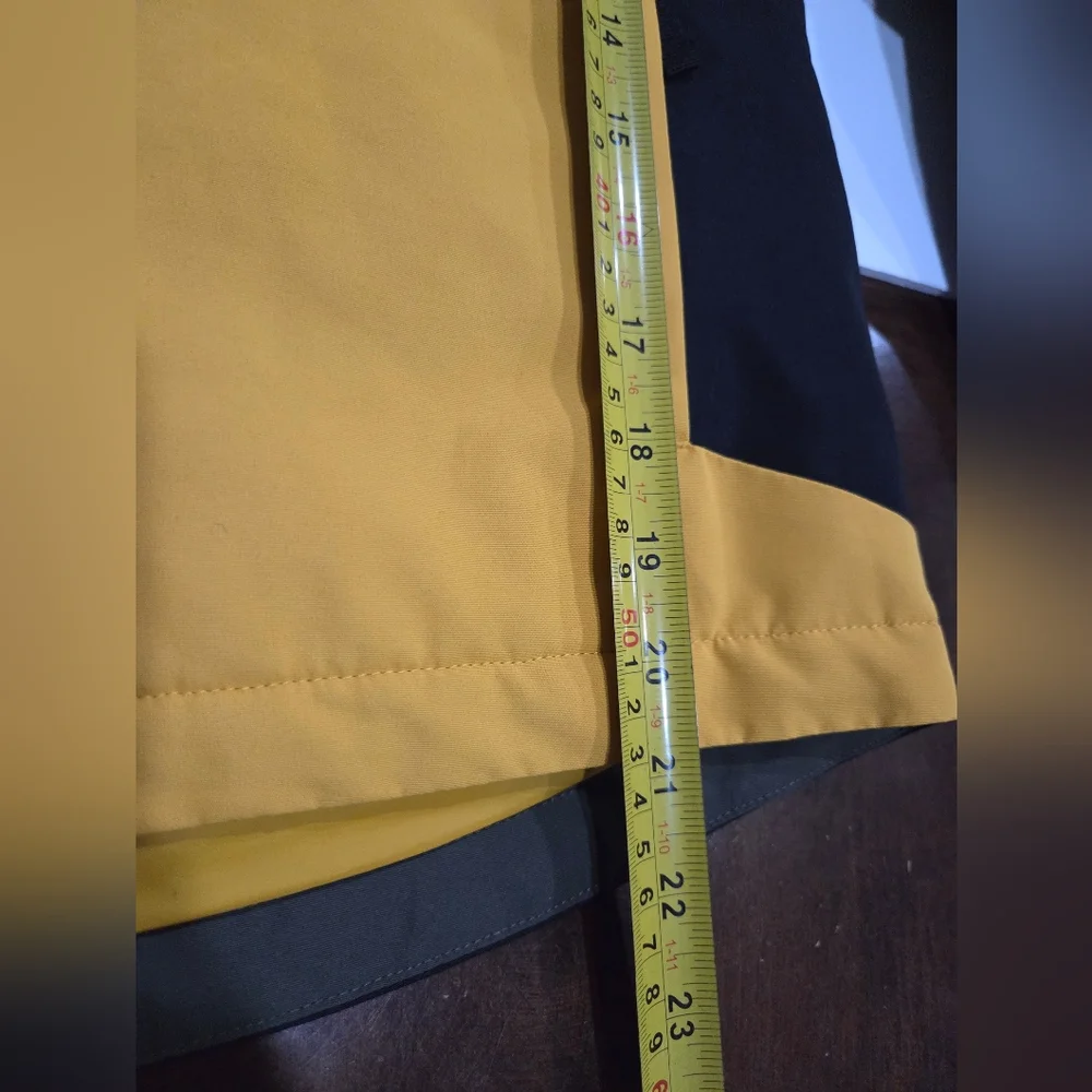 NWT Dakine Youth Snow Jacket Green and Yellow Hooded Sz.7-8